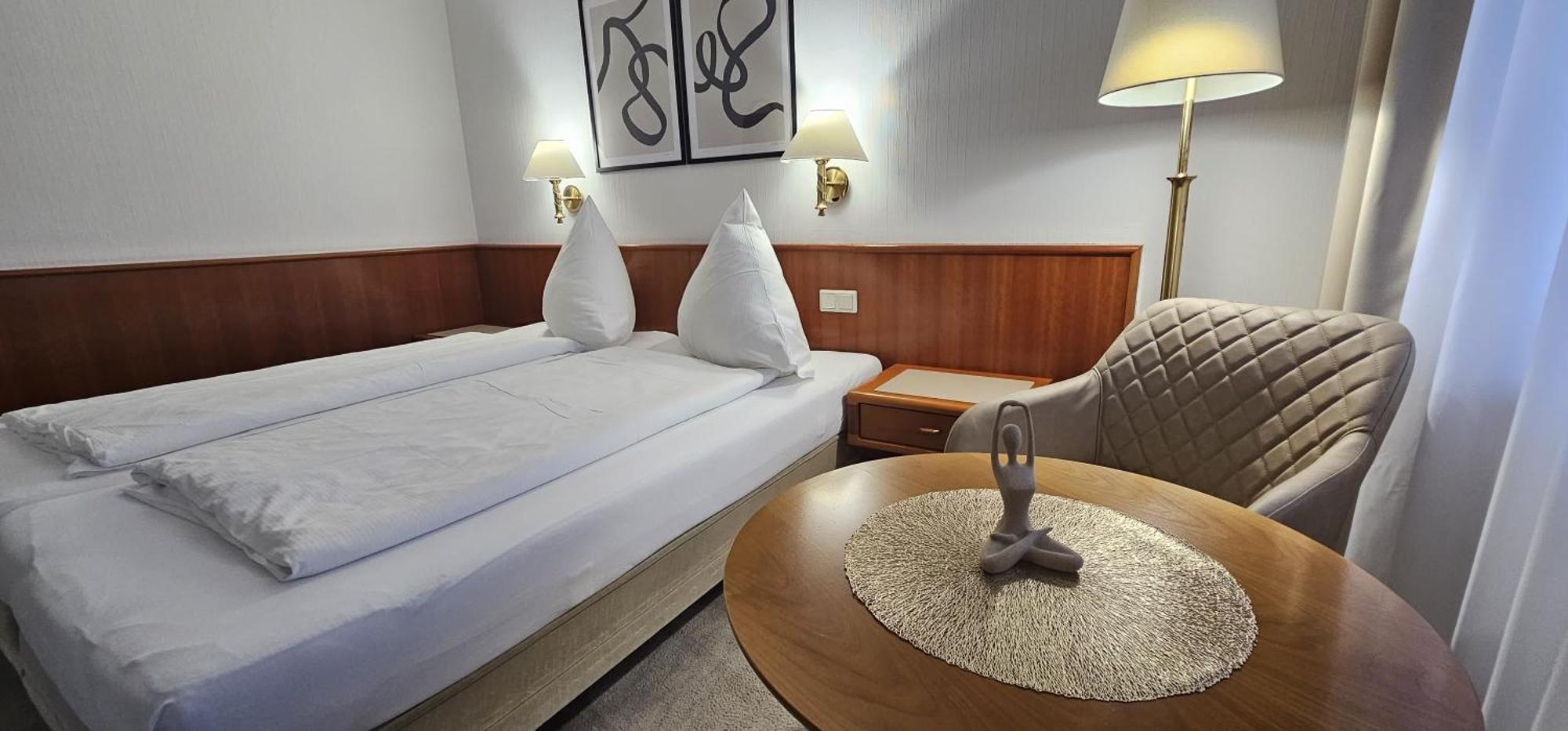 Hotel Garni Vierjahreszeiten Bad Staffelstein Eksteriør billede