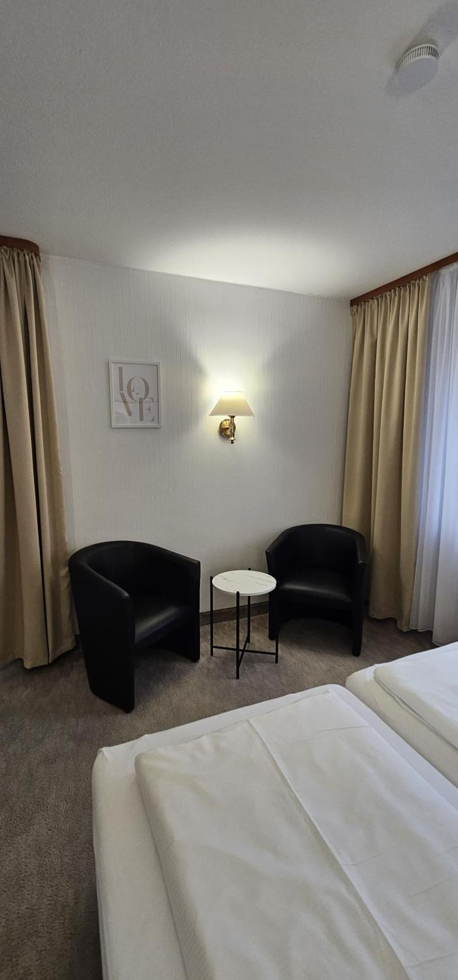 Hotel Garni Vierjahreszeiten Bad Staffelstein Eksteriør billede