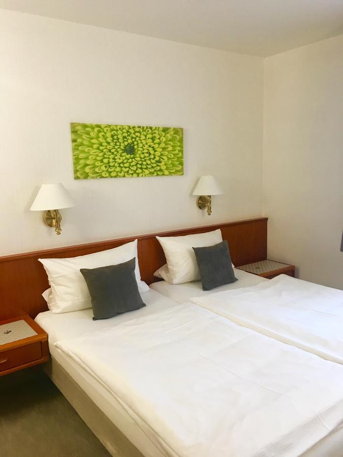 Hotel Garni Vierjahreszeiten Bad Staffelstein Eksteriør billede