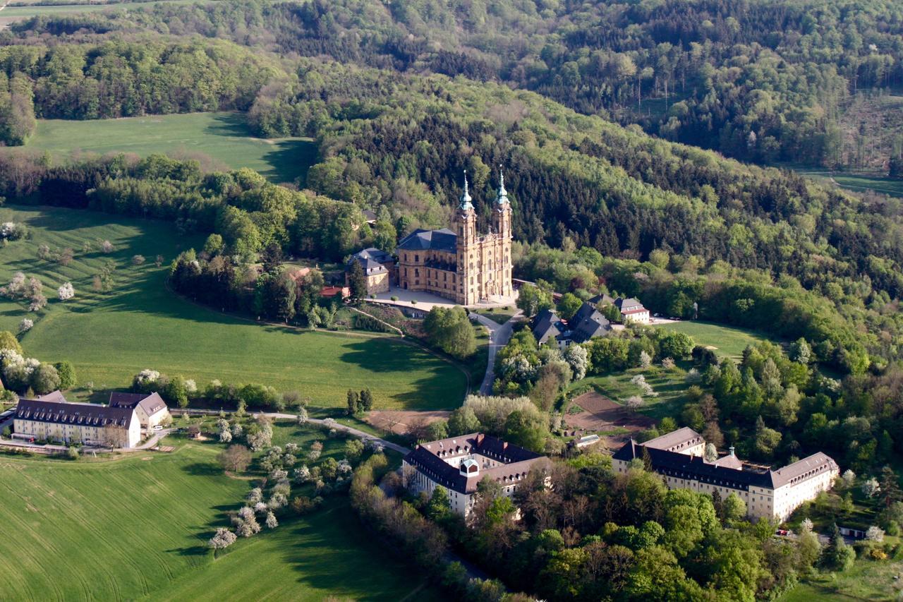 Hotel Garni Vierjahreszeiten Bad Staffelstein Eksteriør billede